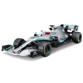 F1 MERCEDES BENZ AMG W10 R/C 2,4GHZ, LI-ION + USB 140060