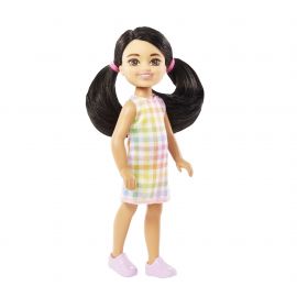 Barbie - Chelsea and Friends Doll - Plaid Dress With Black Hair HKD91